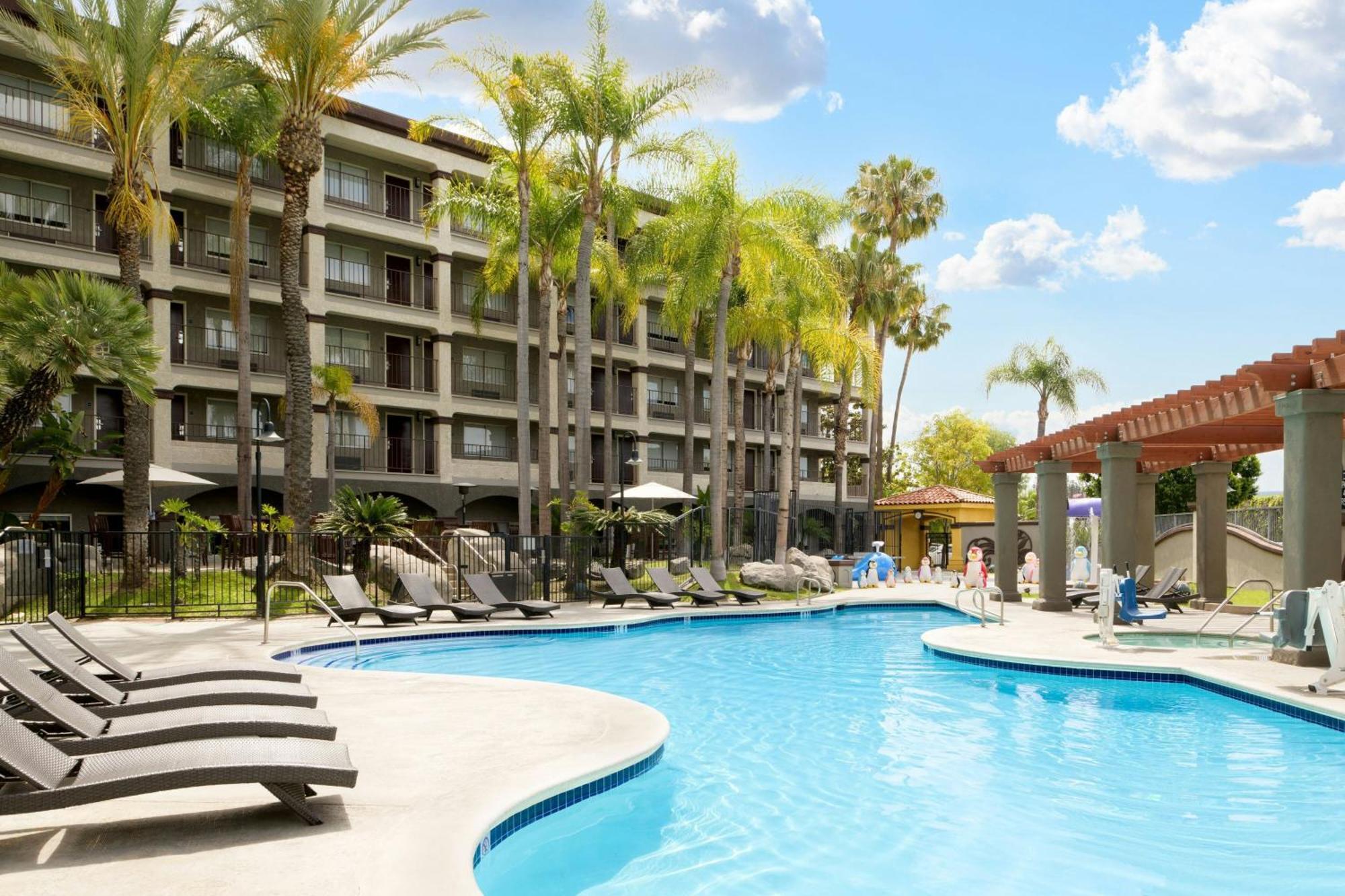 Four Points By Sheraton Anaheim Esterno foto